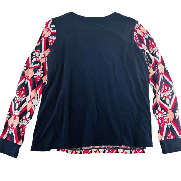 Crown & Ivy Petite Geometric Long Sleeve Top In PS - Picture 4 of 6